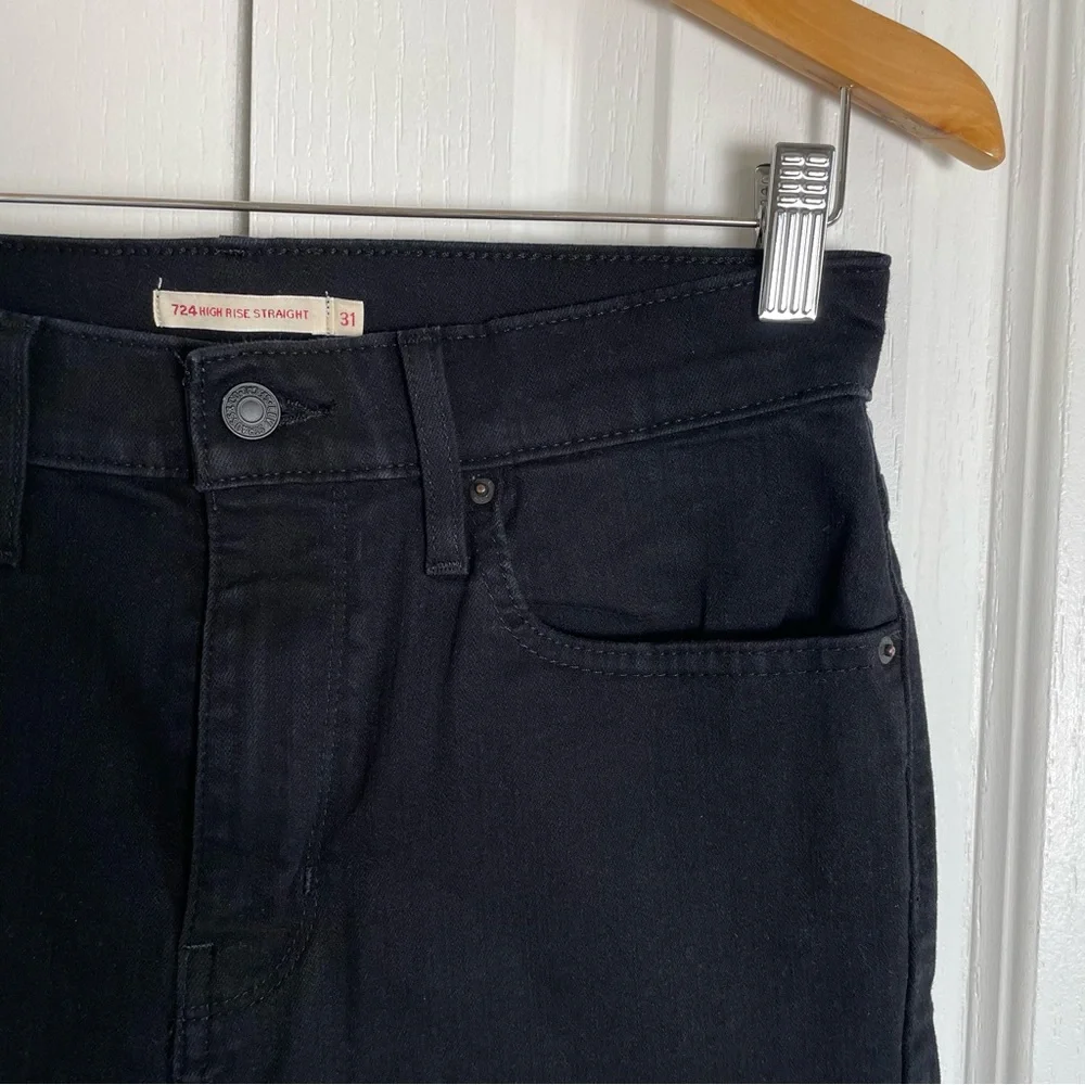 Levi’s Premium 724 High Rise Slim Straight Jeans Women’s 31 Black Stretch Chic - Picture 5 of 15